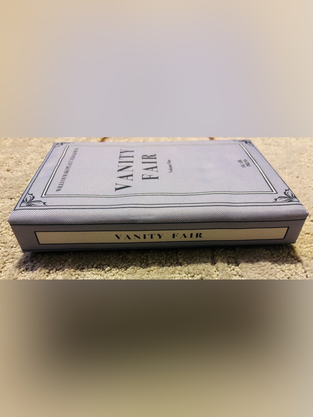 LET THEM EAT CAKE - VANITY FAIR BOOK PURSE - Picture 9 of 12
